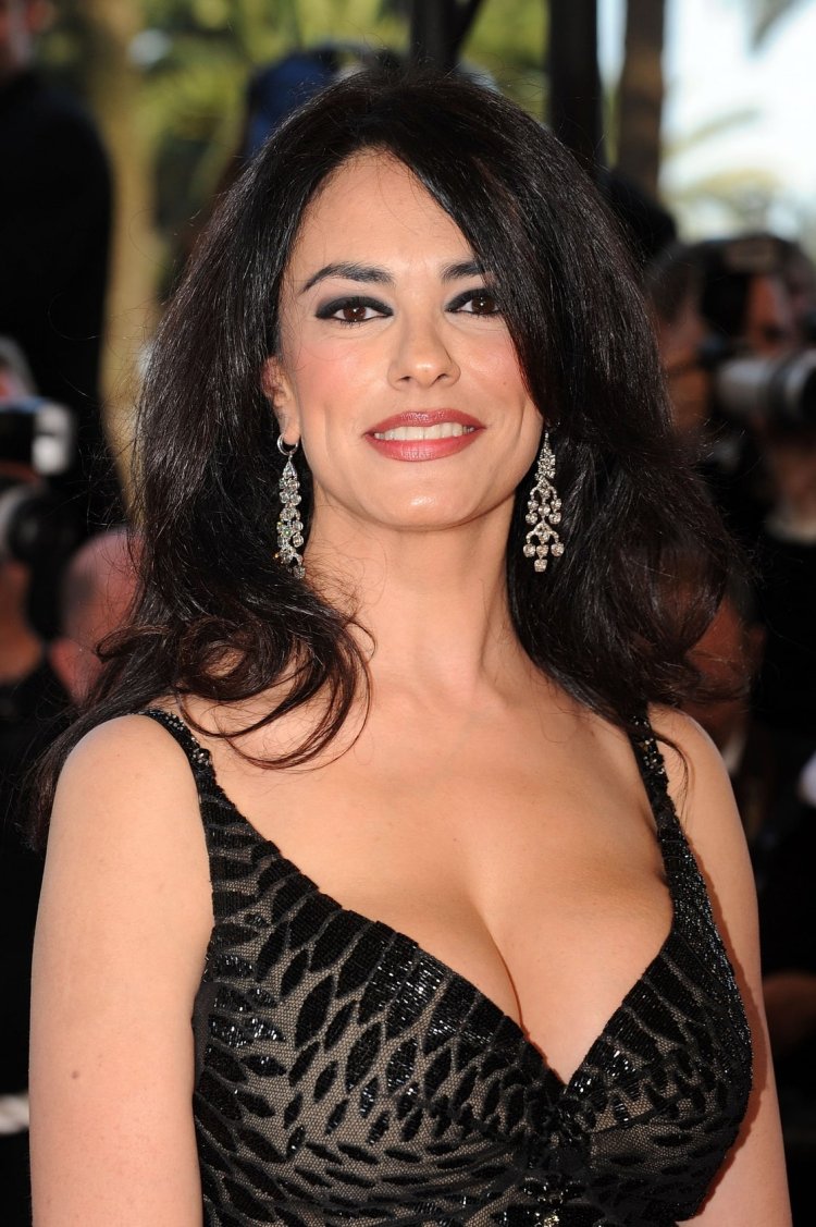 Сальма Хайек грудь