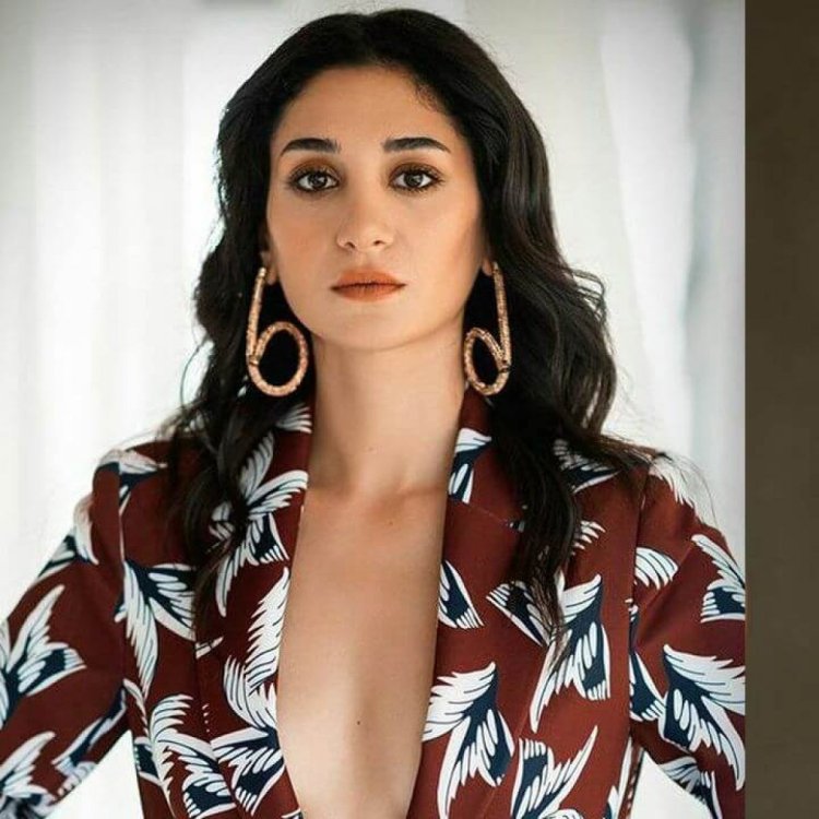 Ситаре Акбаш и Ханде