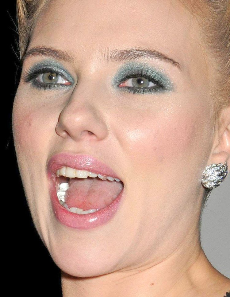 Скарлетт Йоханссон facial