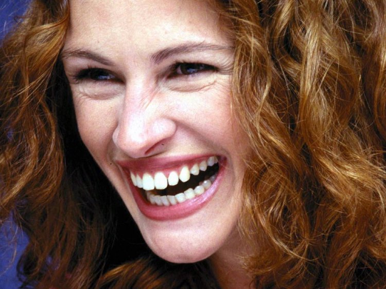 Джулия Робертс зубы