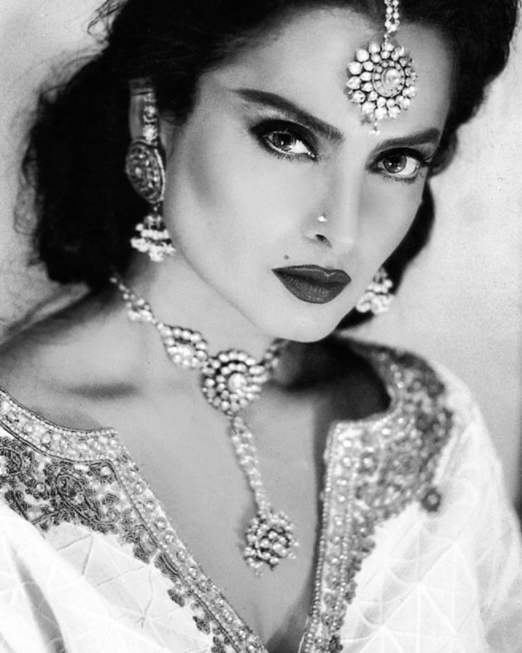 Рекха индийская актриса