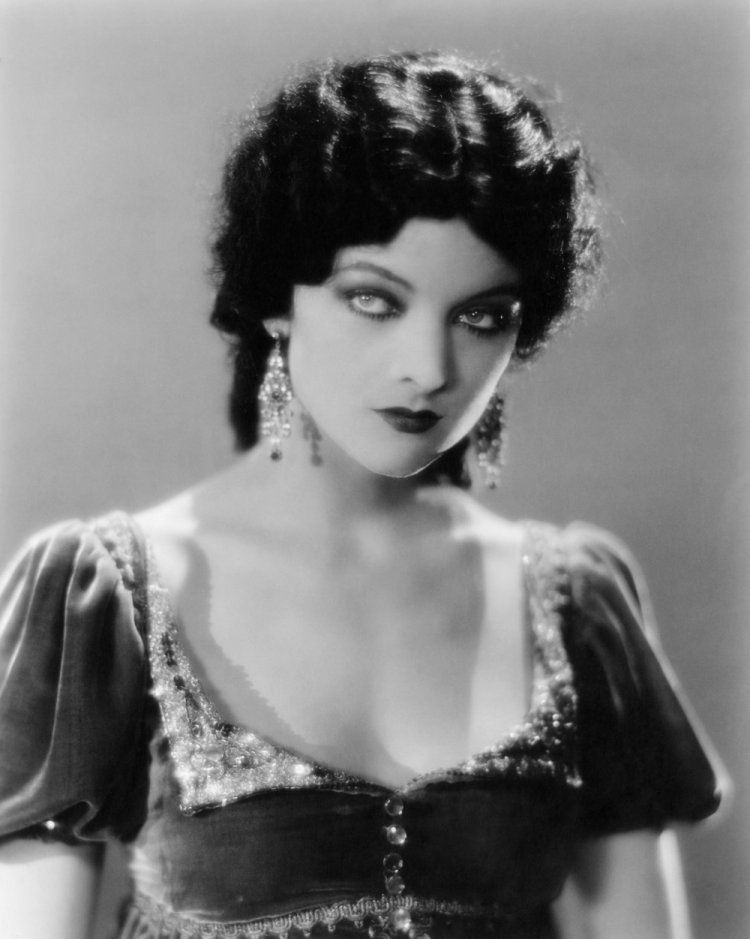 Myrna Loy 1920s