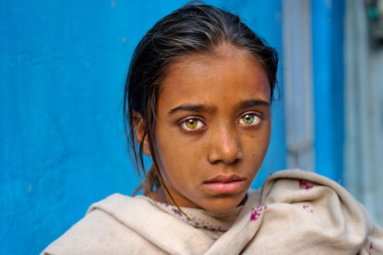 Индусы с голубыми глазами