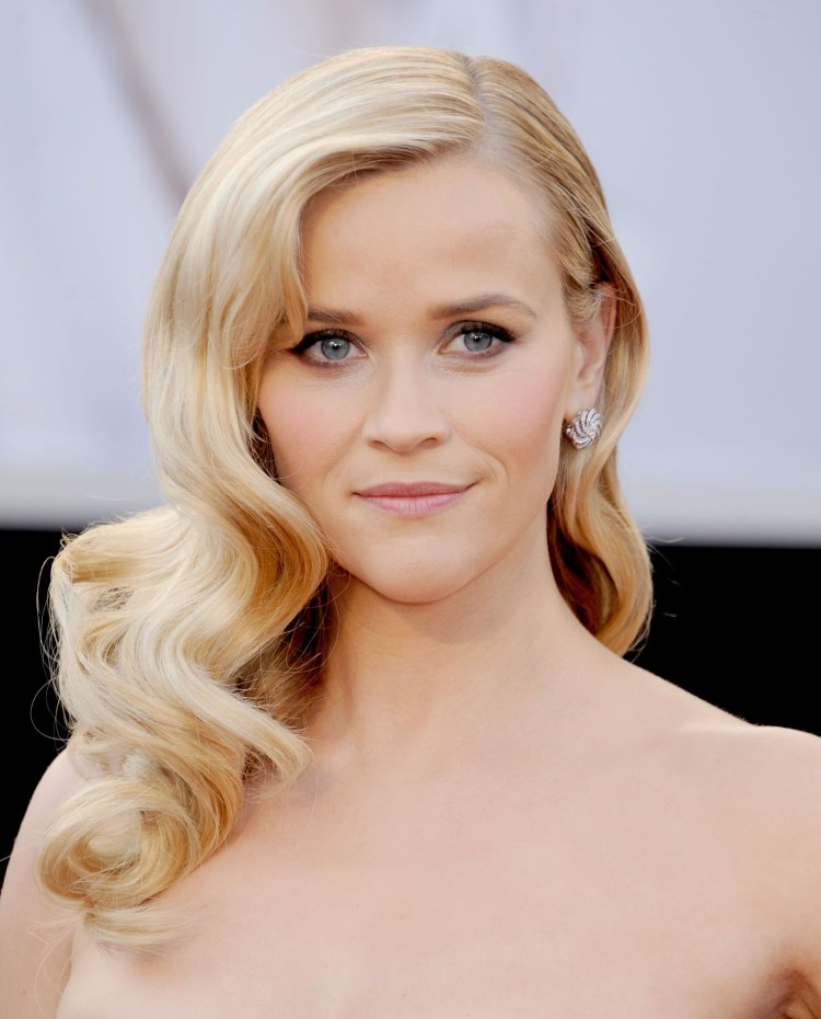 Hairstyle Риз Уизерспун