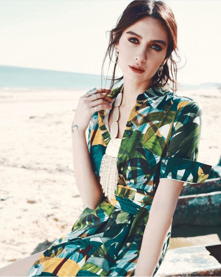 Актриса Бирдже Акалай