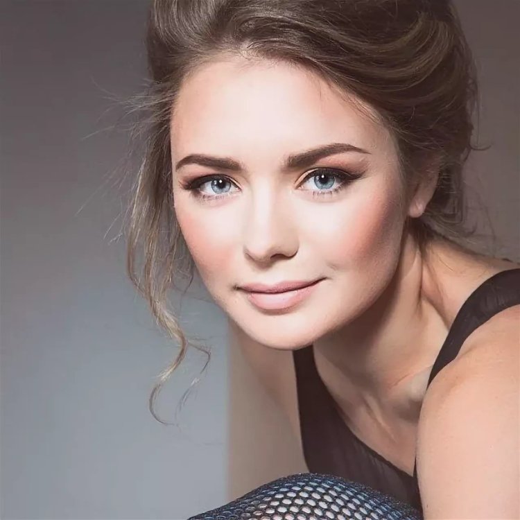 Актриса карина разумовская