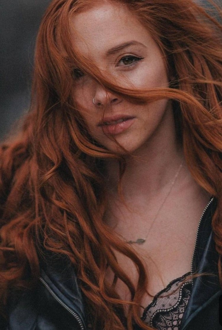 Анна Гингер рыжая