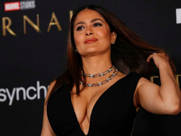 55-Летняя Сальма Хайек