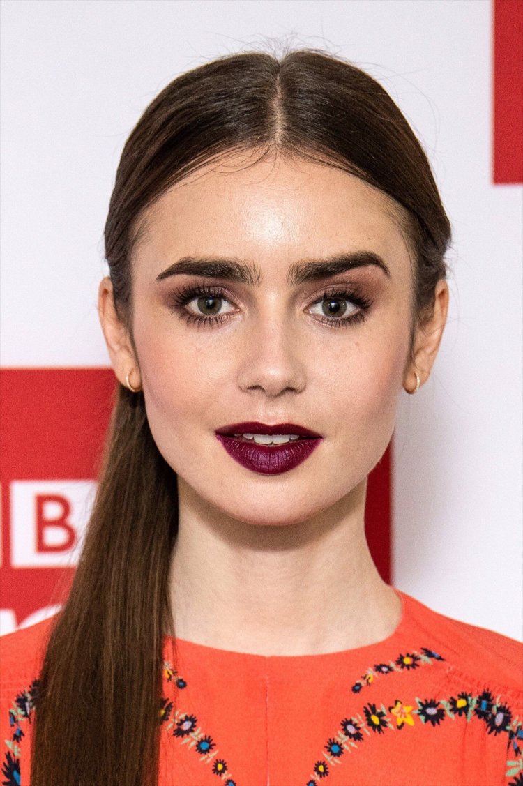 Лили Коллинз каре