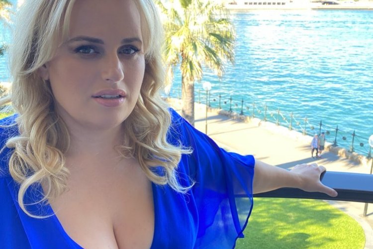 Актрисы пышки