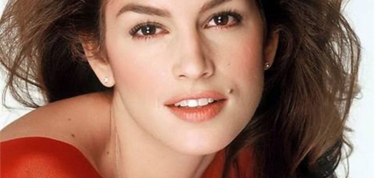 Синди Кроуфорд родинка