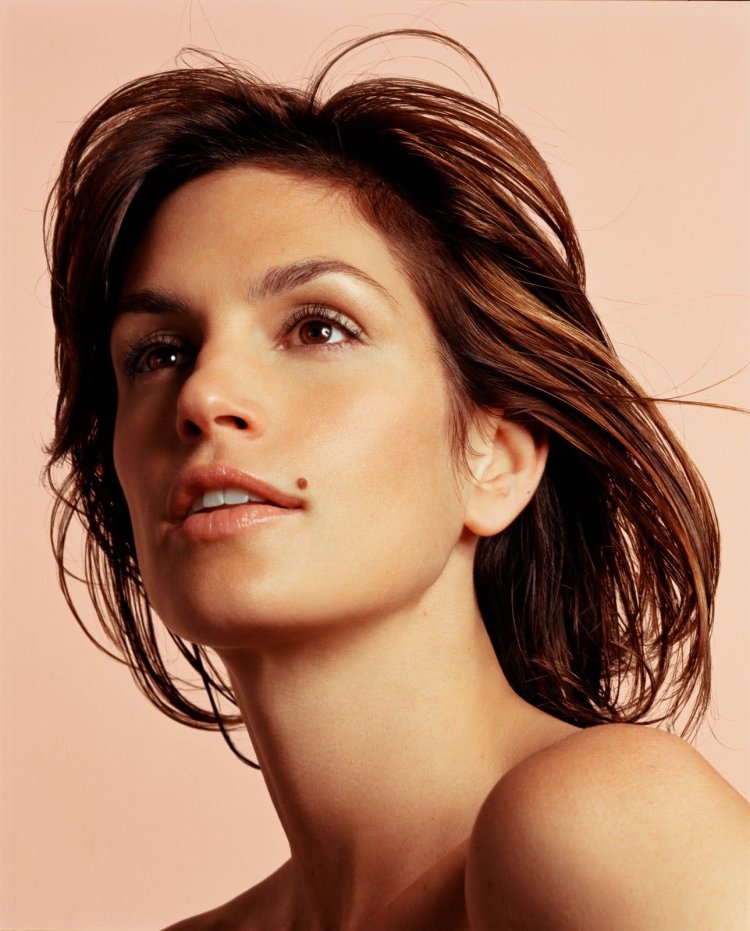 Синди Кроуфорд родинка