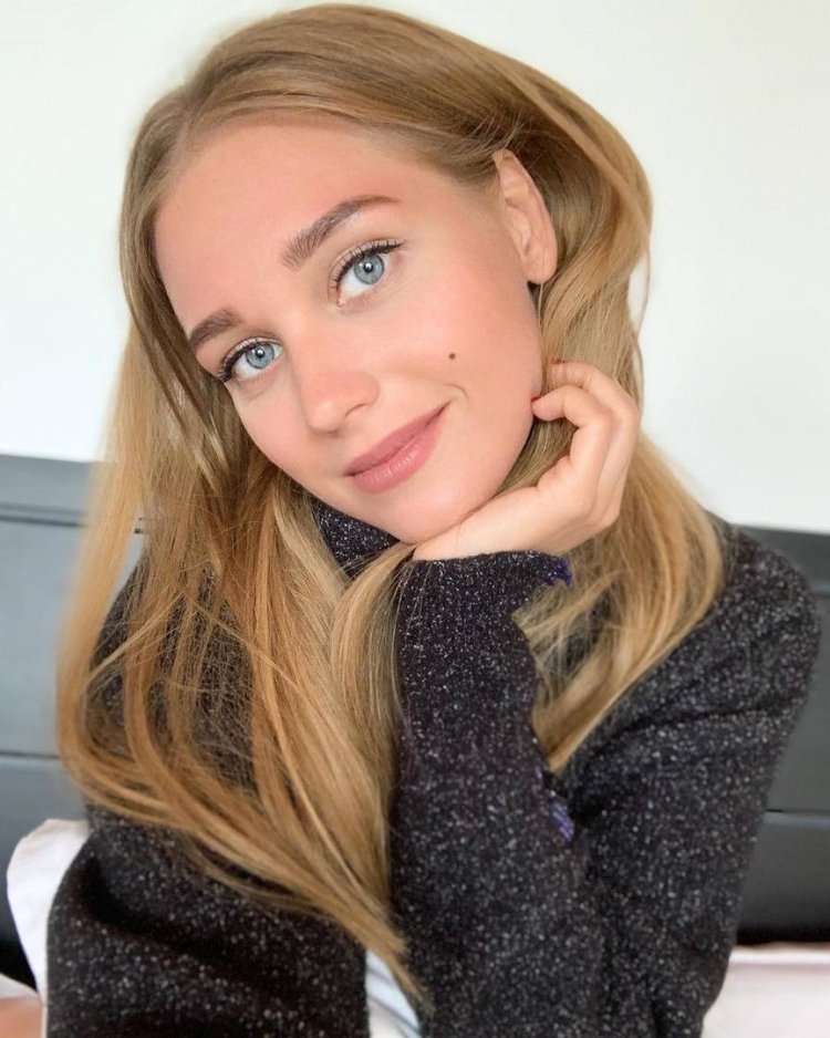 Актриса Кристина Асмус