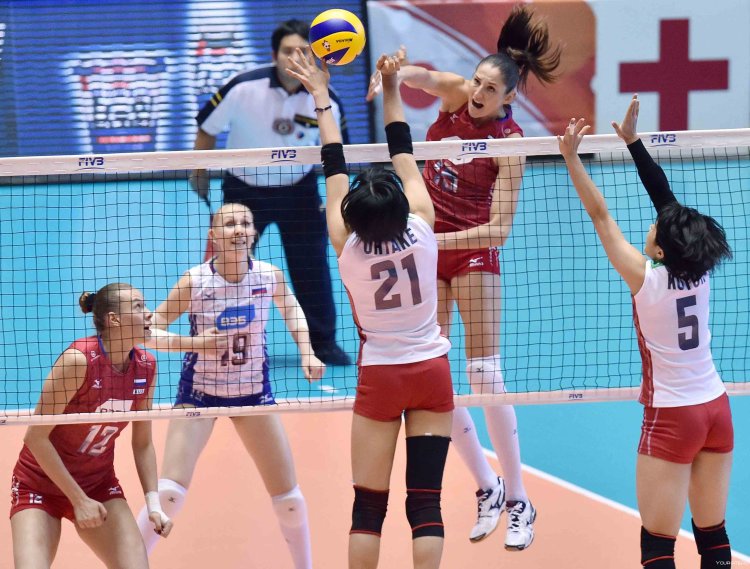 Волейболистки матч