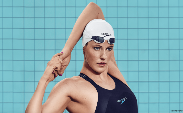 Пловчиха Мартинес