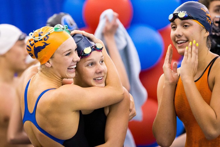 Пловчиха Анна Чернышева