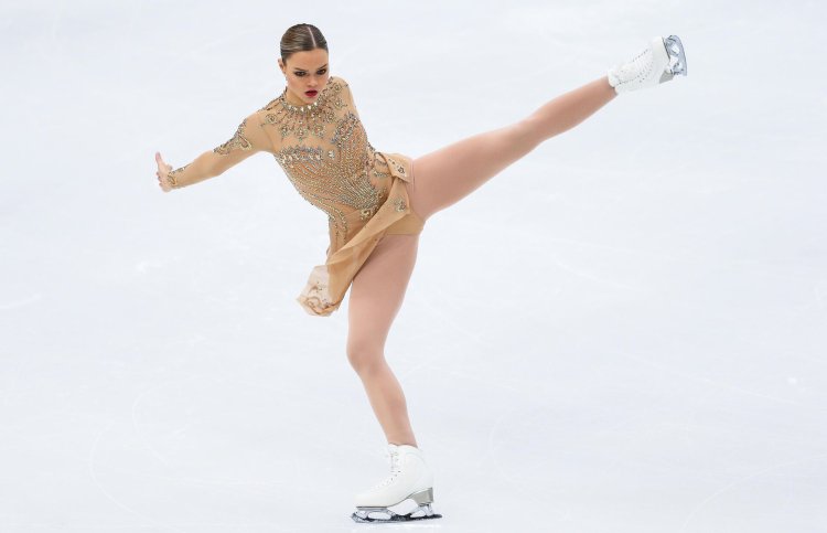 Луна Хендрикс фигуристка