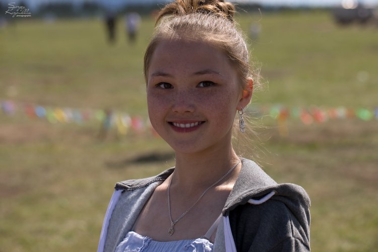Якутские девушки летом