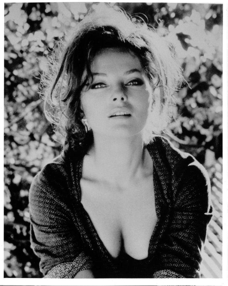 Анна Дымна фигура