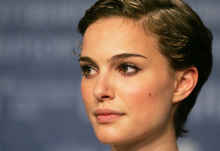 Джиннифер Гудвин стрижка