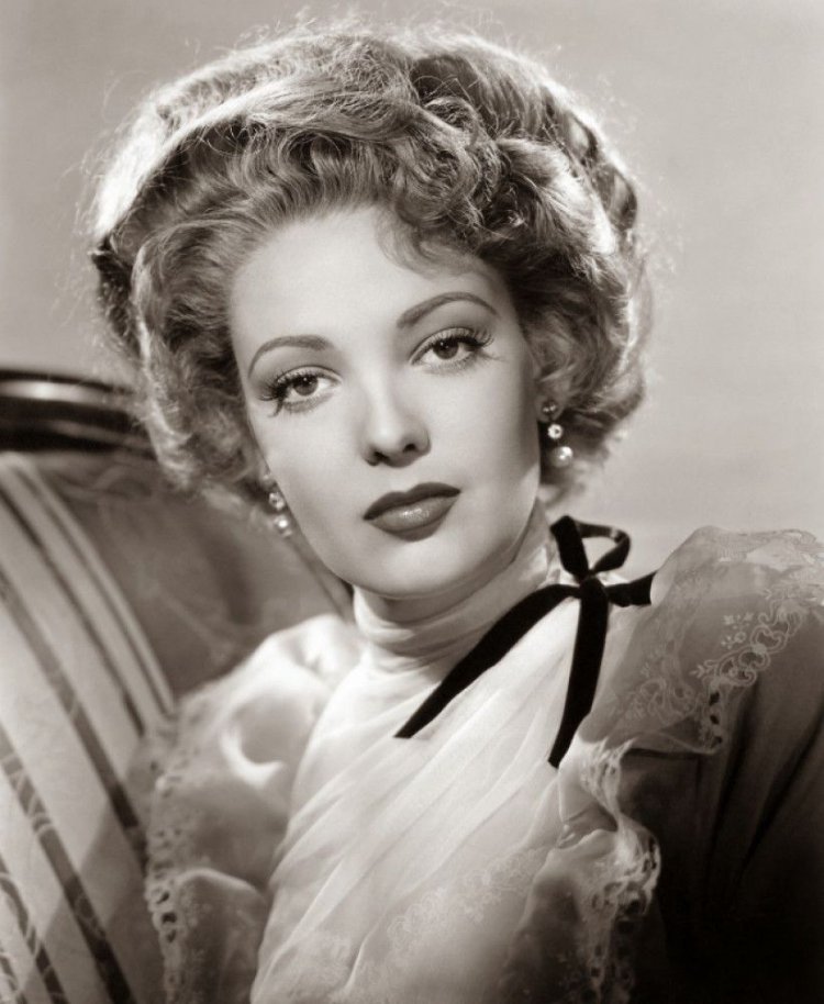 Ивонн Фюрно