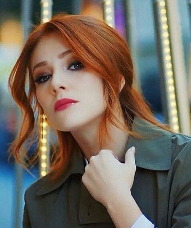 Эльчин Сангу рыжая