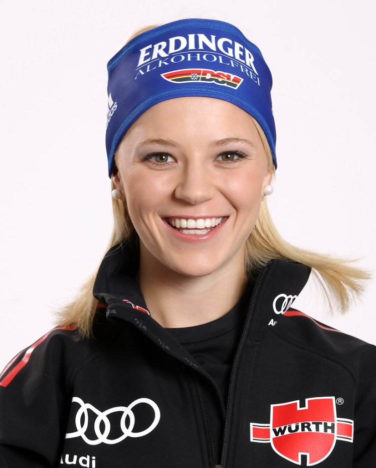 Биатлонистка Мириам Гесснер