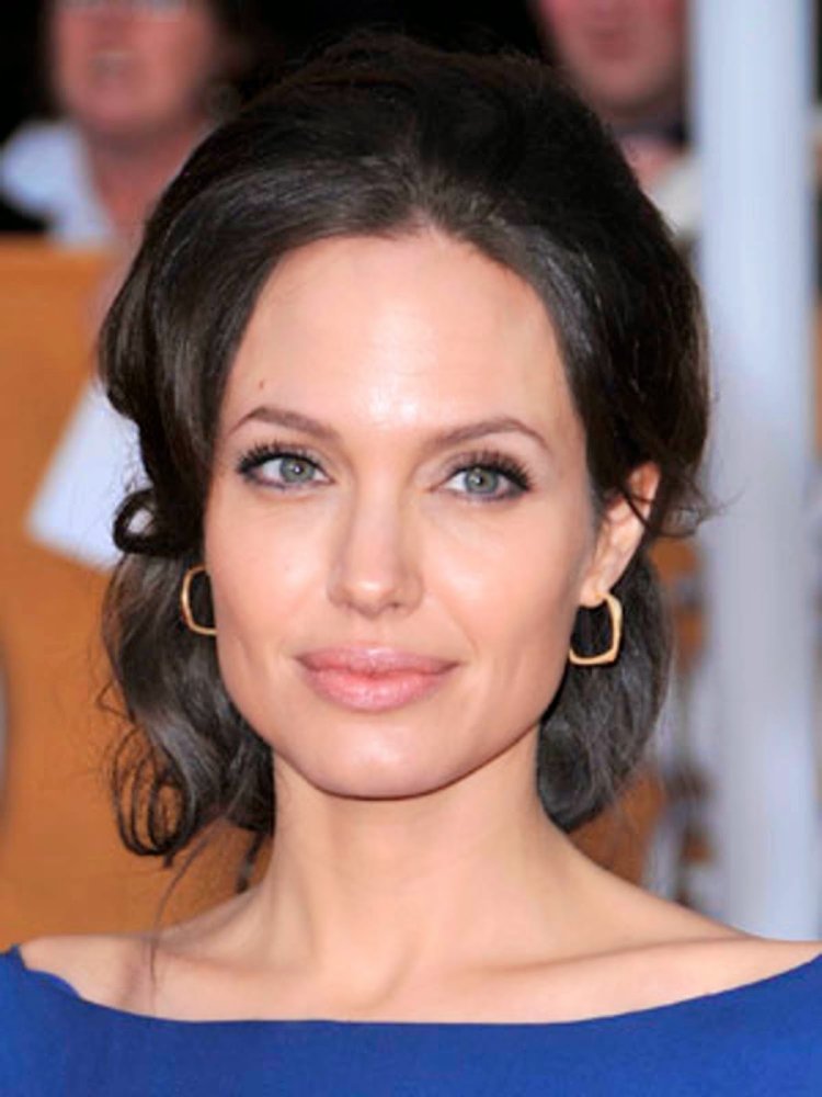 Анджелина Джоли лоб