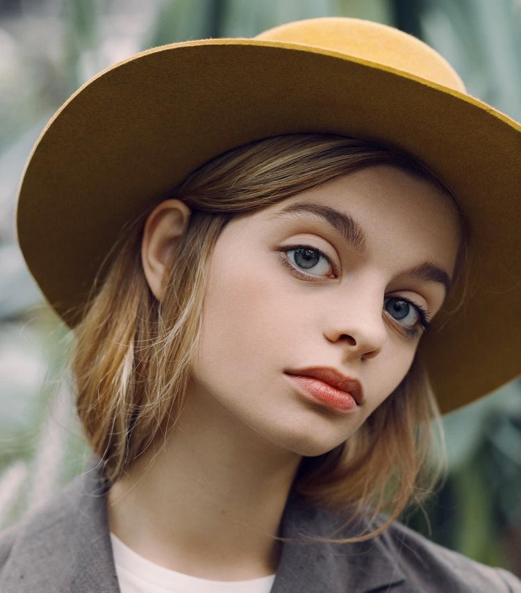 Мария оз большие глаза