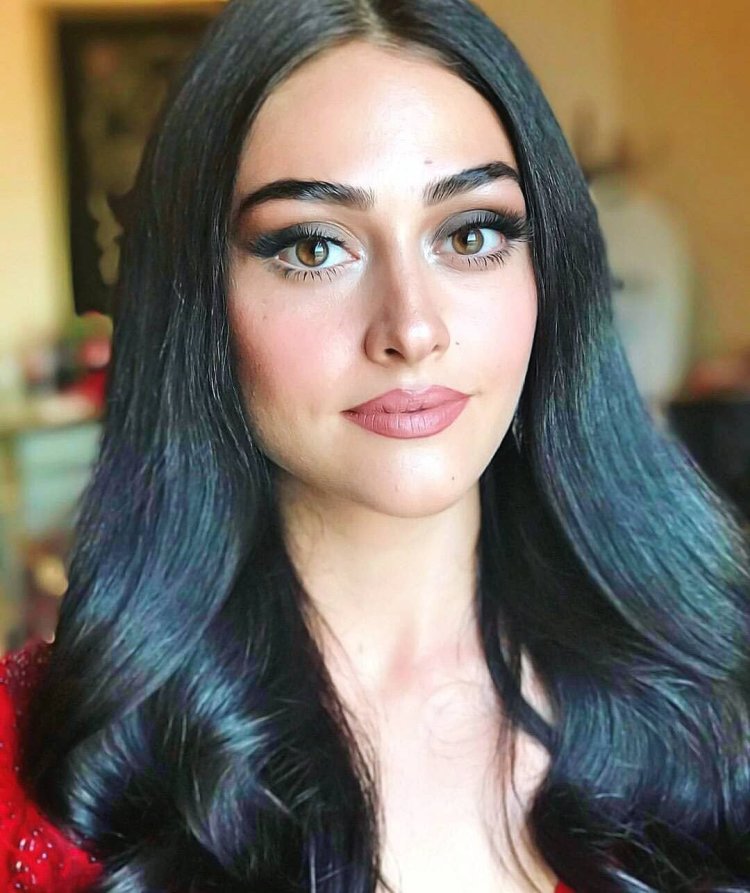 Эсра Билгич