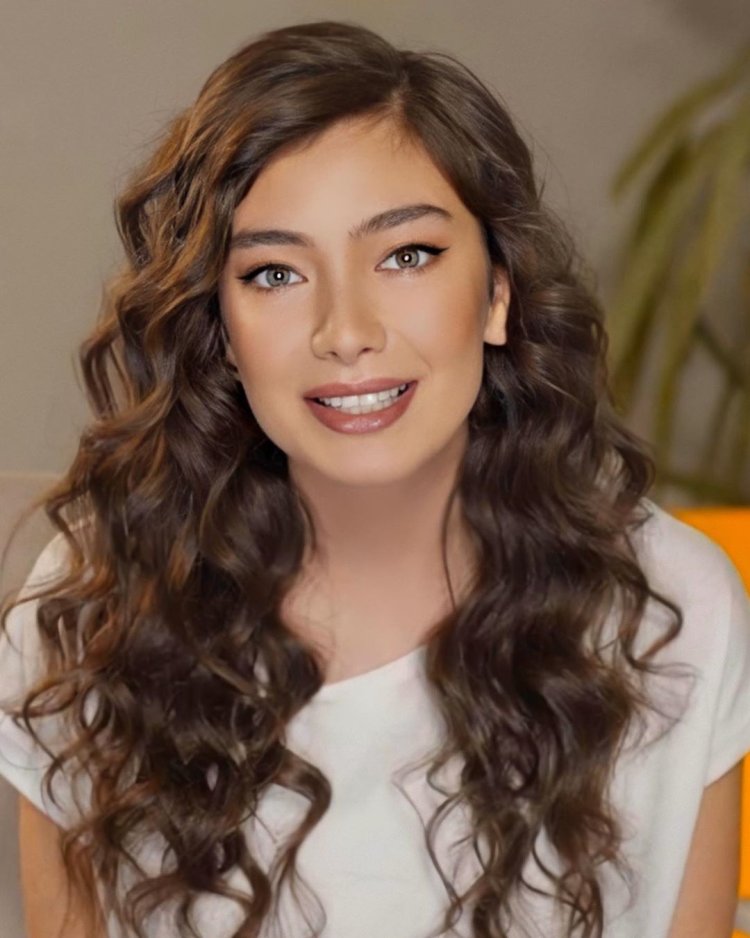 Турецкая актриса Неслихан Атагюль