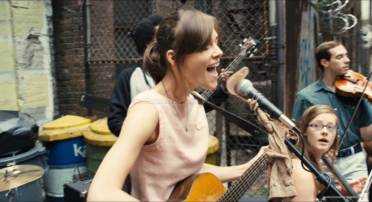 Актрисы которые поют русские