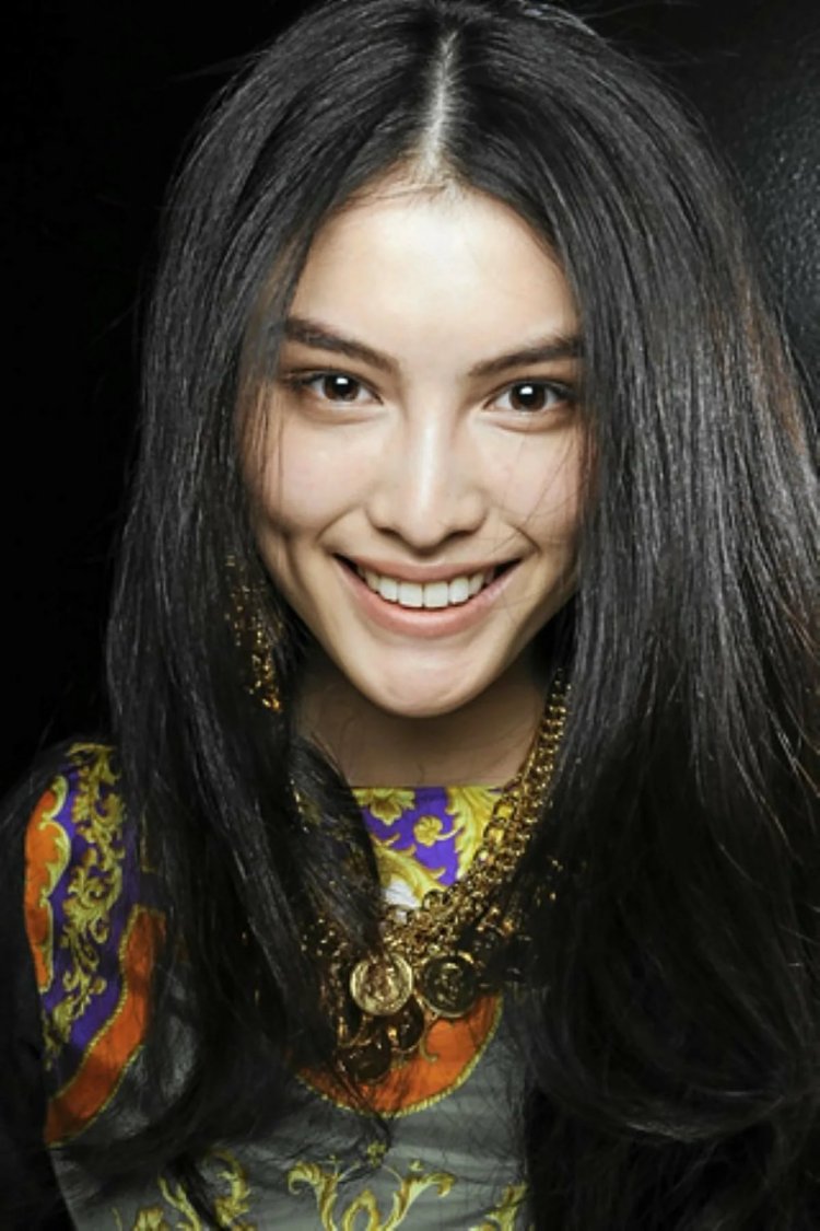 Зилола Нуралиева модель