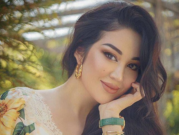 Актриса асал