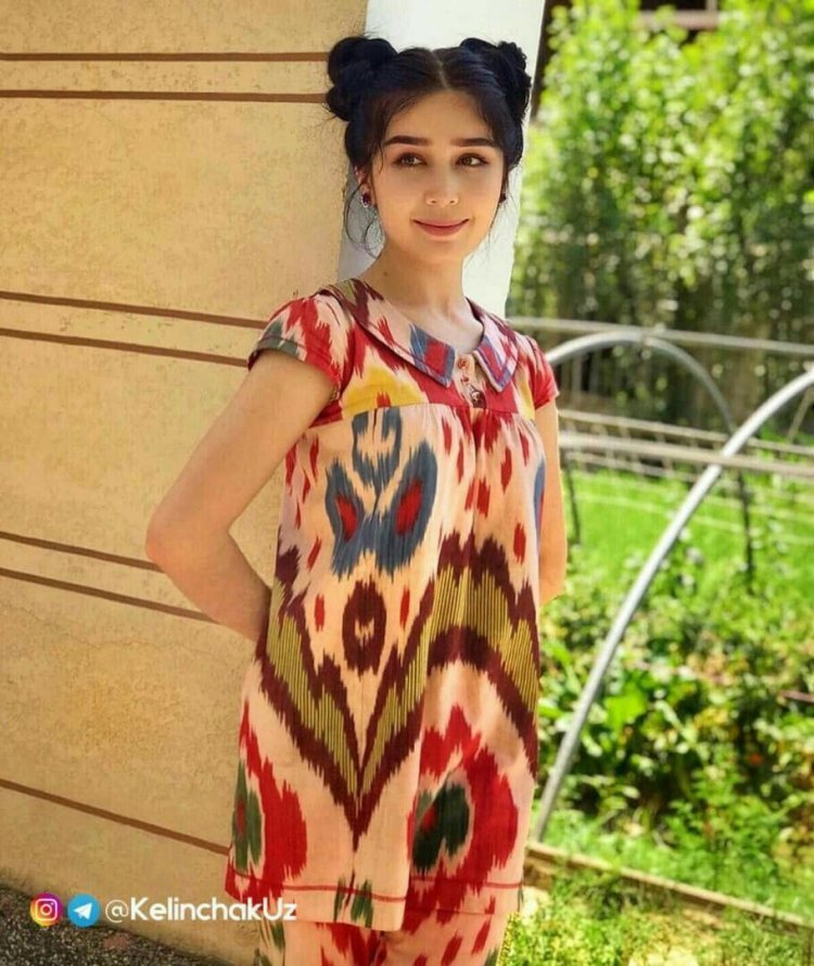 Райхон Асадова либослари