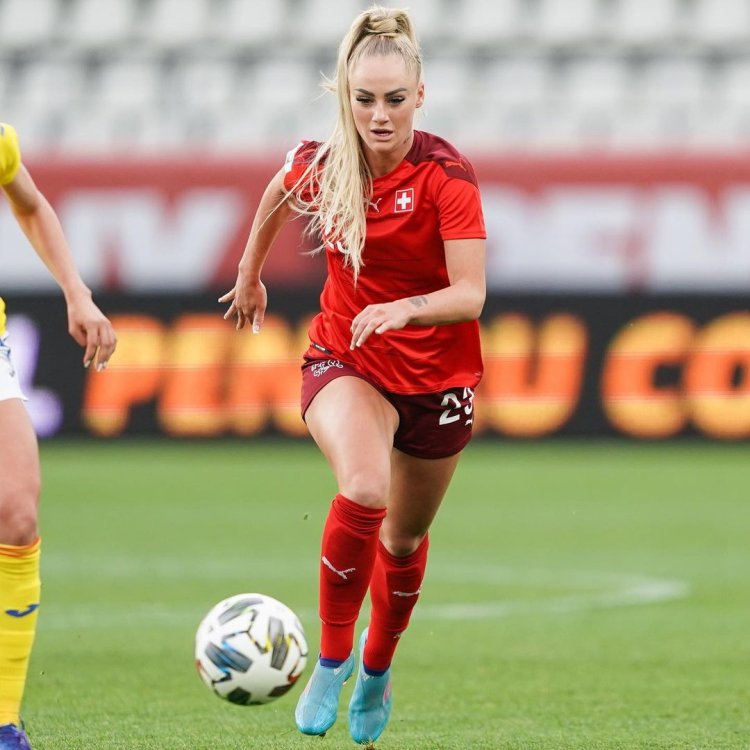 Алиша Леманн футболистка