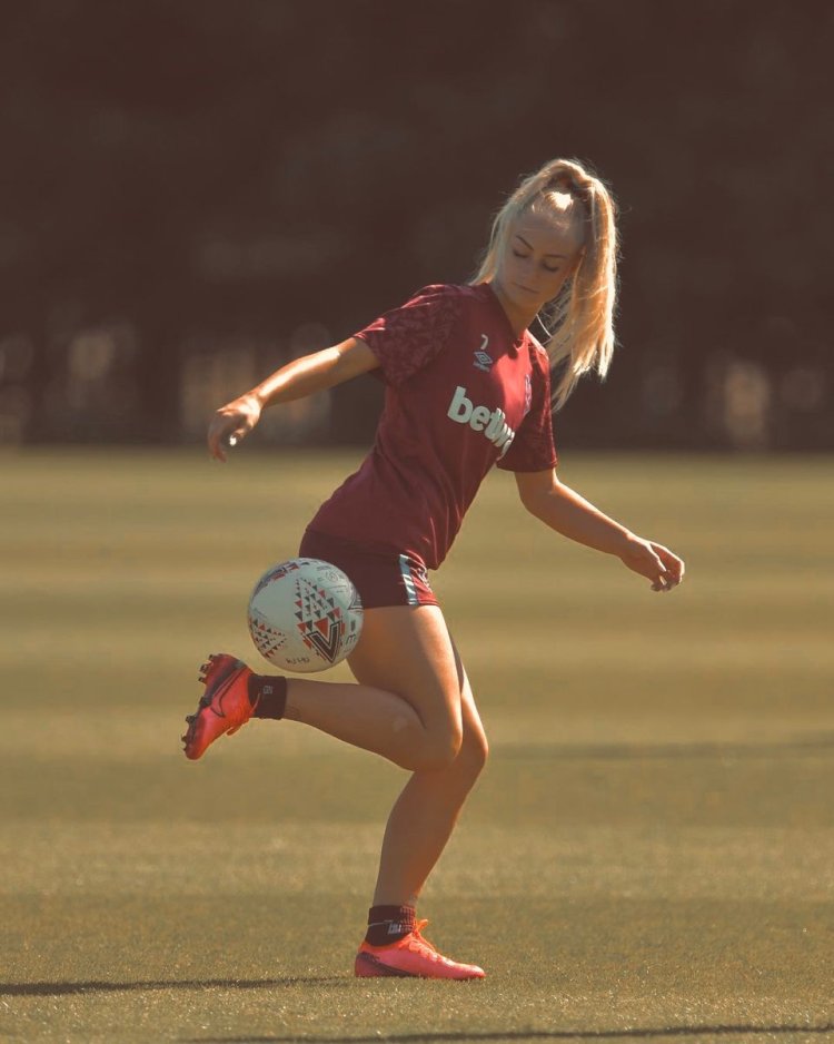 Женский футбол Эстетика