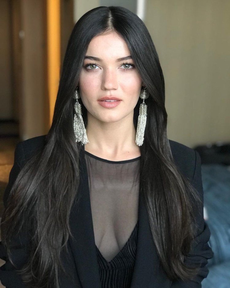 Актриса Дениз Пинар