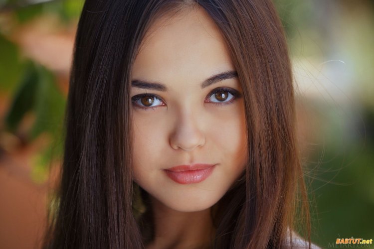 Annika li Moon модель