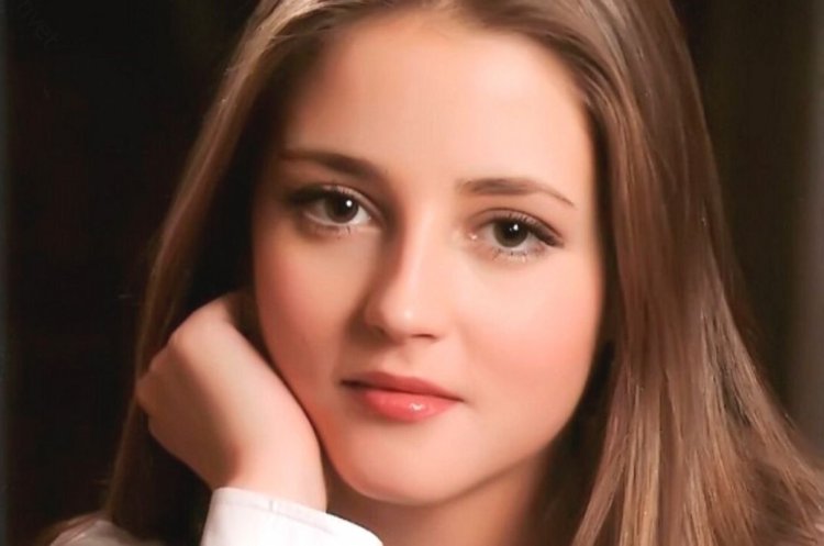 Анна Михайловская Молодежка