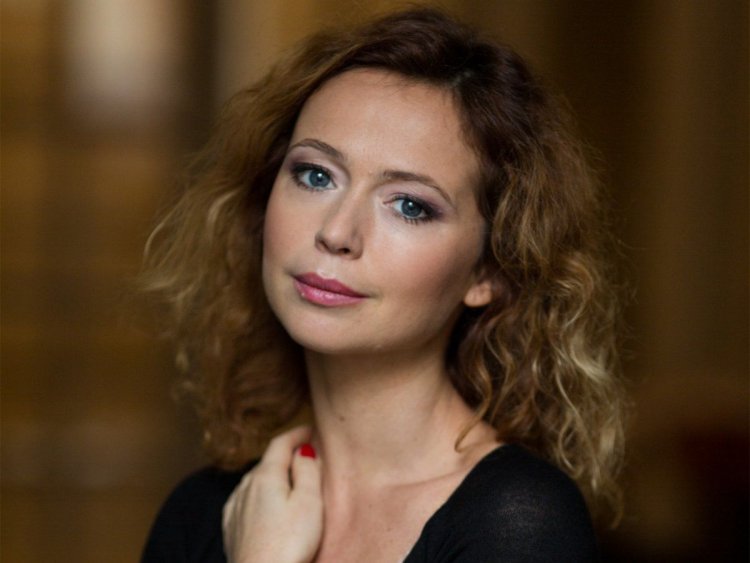 Елена Захарова