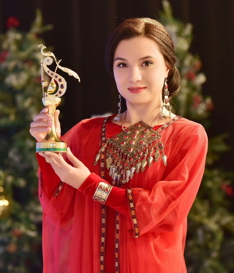 Лейли Окдирова