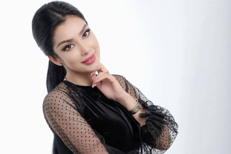 Актриса Ситора Фармонова