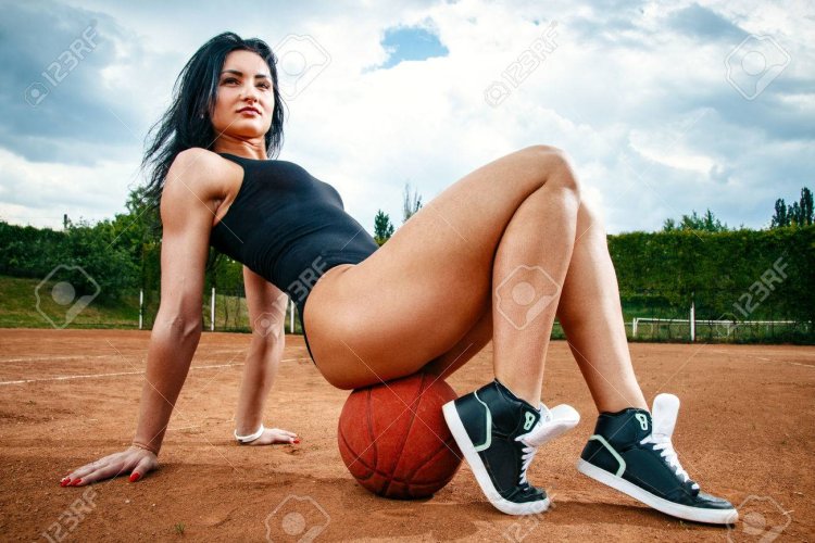 Ноги баскетболисток