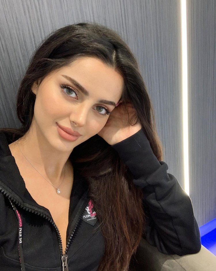 Махлага Джабери Клаудия Линкс