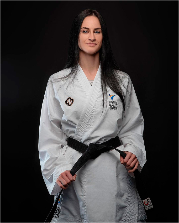 Амирханова каратистка