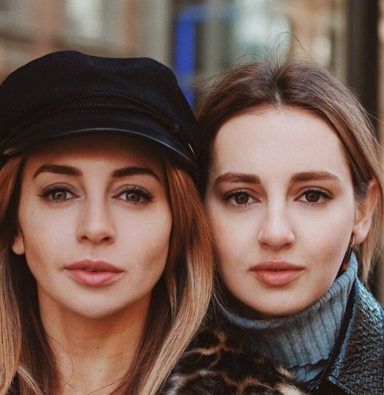 Кристина и Анжелика Каширина сестры