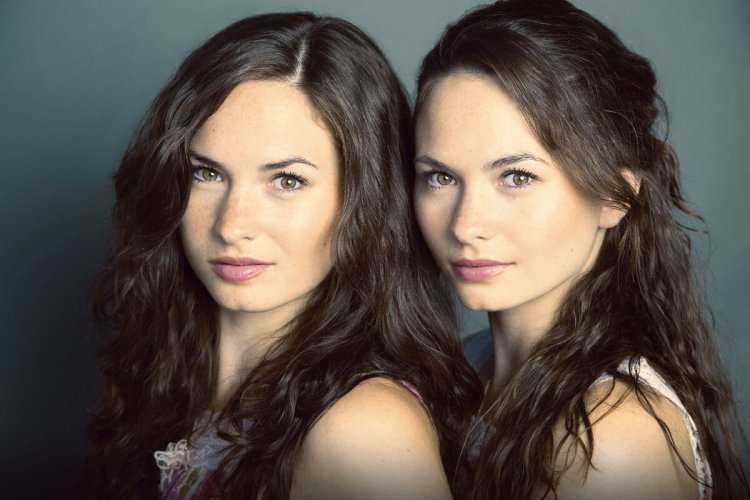 Лаура и Сара Беллини