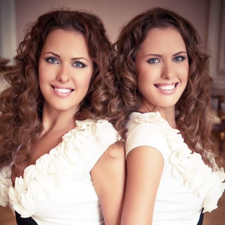 Сестры близняшки Волга и Катя