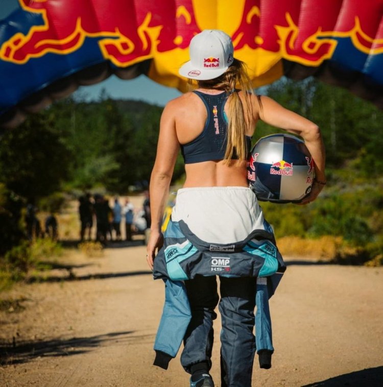 Доротея Вирер ред Булл